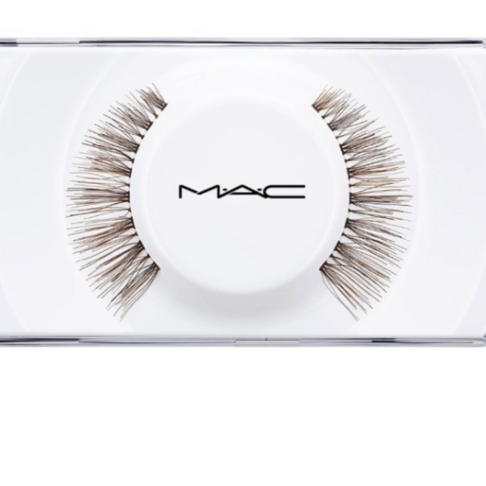MAC lashes - Picture 3 of 3